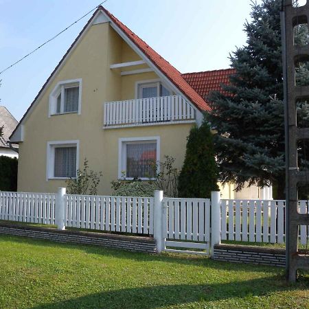 Apartments In Felsopahok/Balaton 19019 Exterior foto